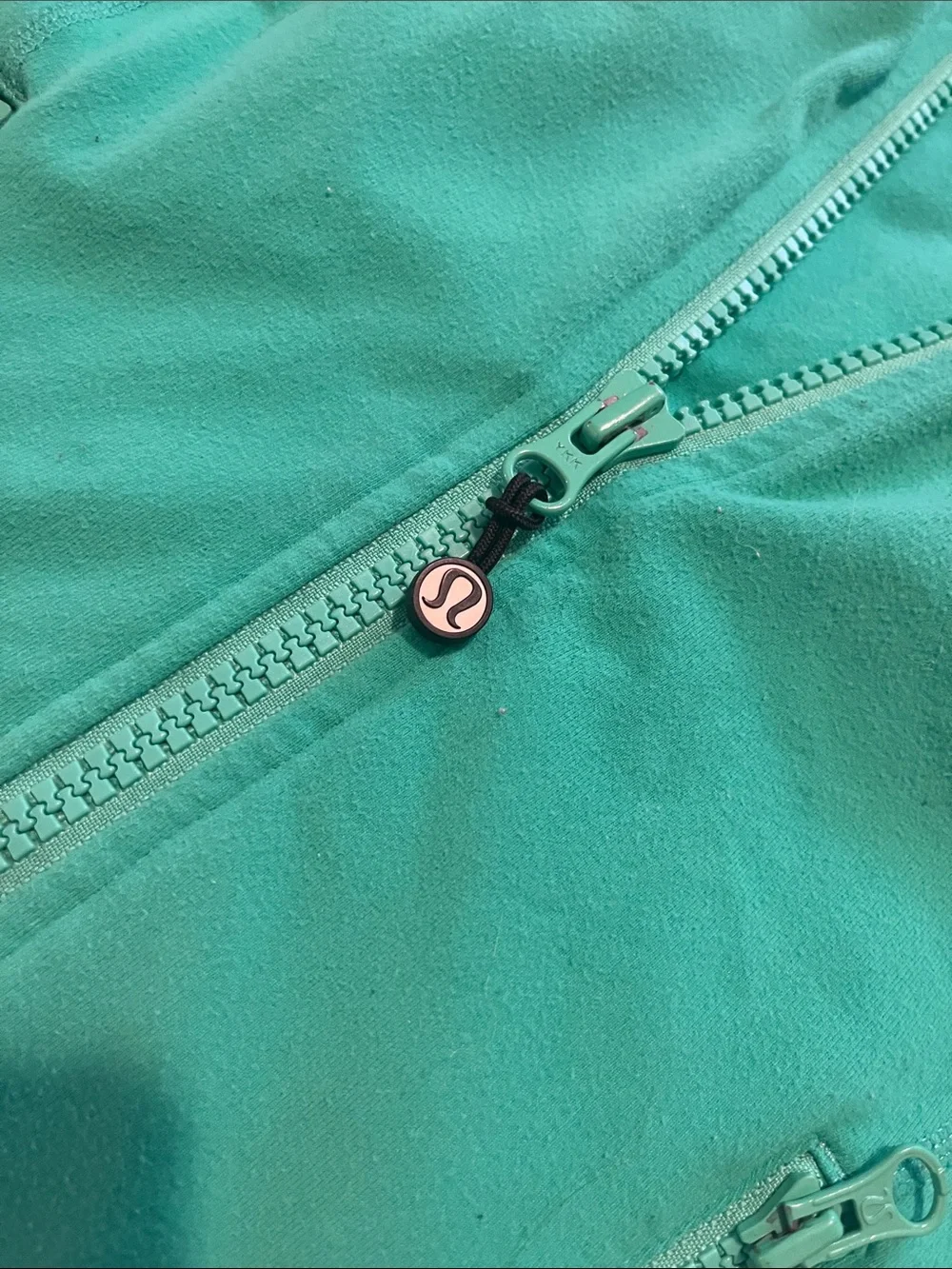 lululemon athletica Emerald Green Hooded Zip Jacket with Contrast Panels - Picture 3 of 5